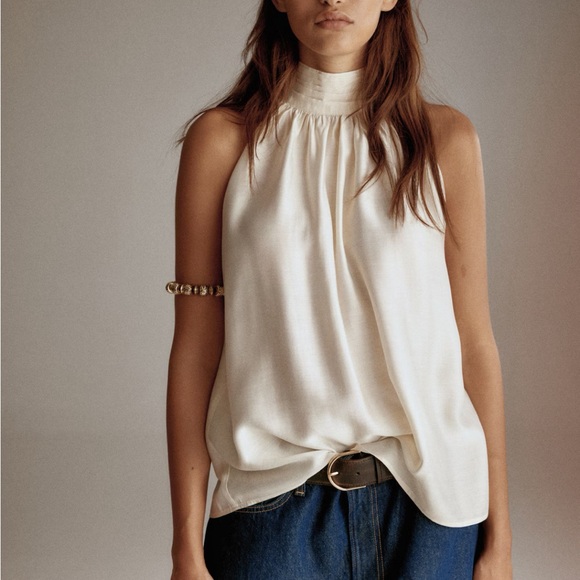 H&M ivory cream draped flowy halter neck top - Picture 2 of 7